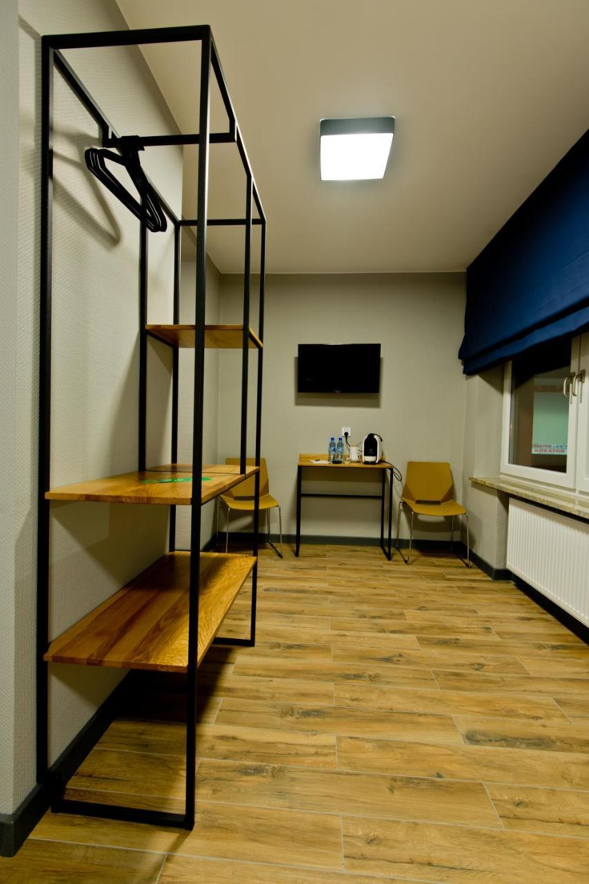 Apartsuites I Sorau Zary  Exterior photo A room at the hostel